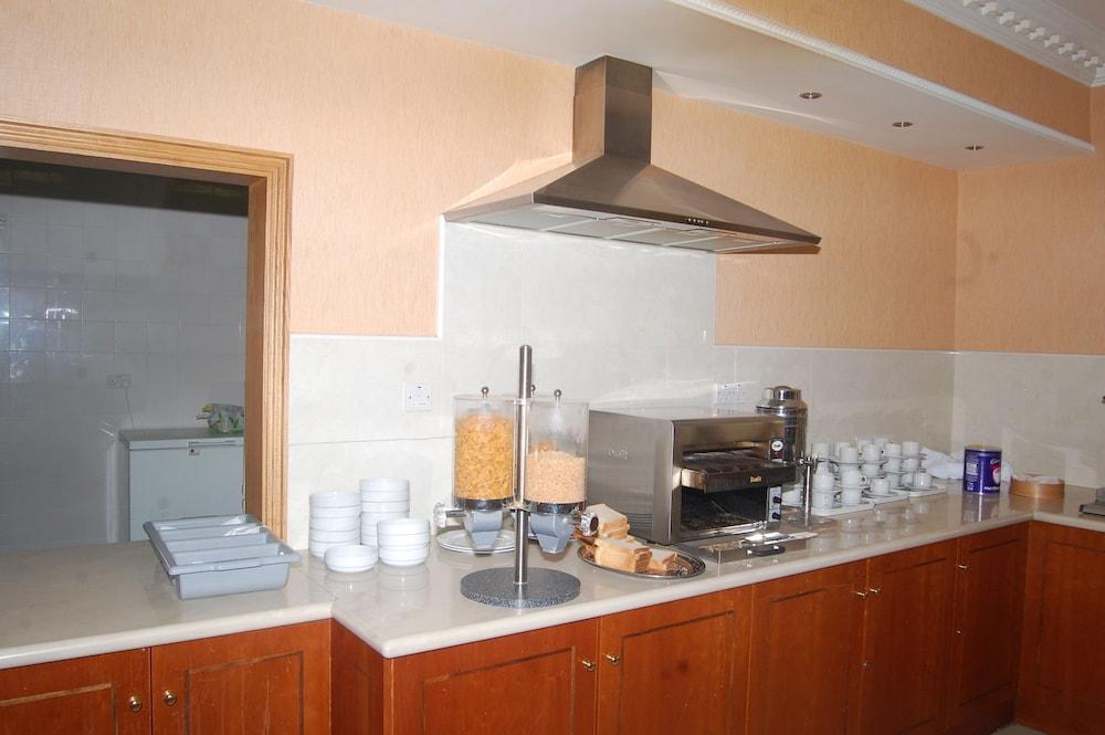 Viking Hotel Λονδίνο Εξωτερικό φωτογραφία